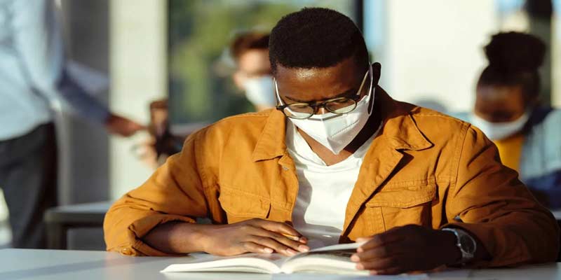 Racisme envers les étudiants africains, Ottawa s'engage à changer de procédures