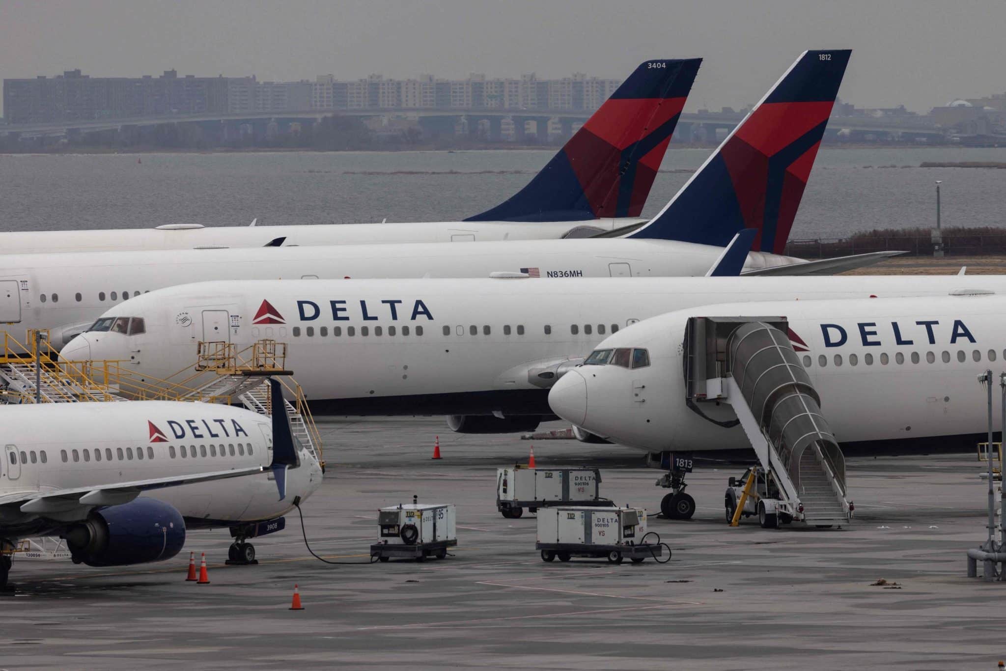 USA: des centaines de vols annulés suite au passage d’une puissante tempête