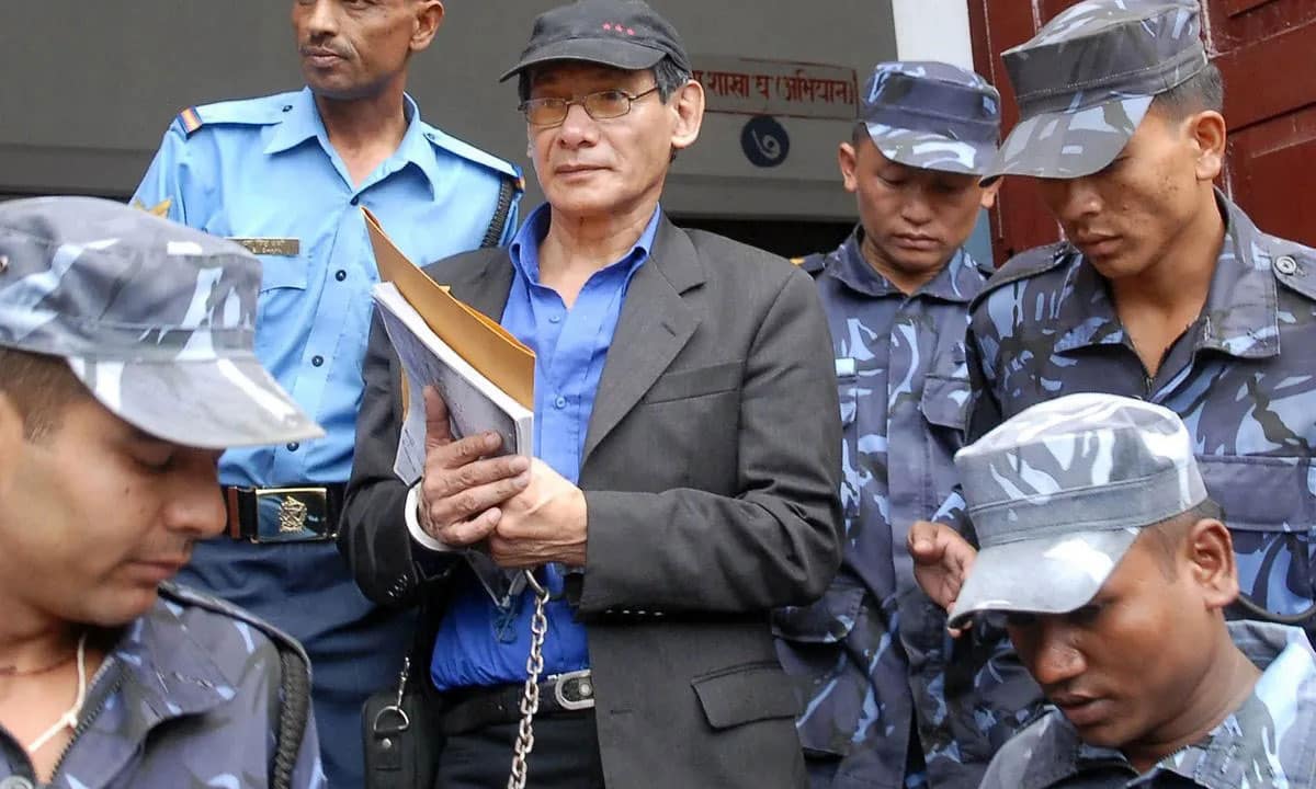 "Il avait l'air inoffensif", raconte Joseph Nathan, le journaliste qui a coincé "Le Serpent" au Népal 