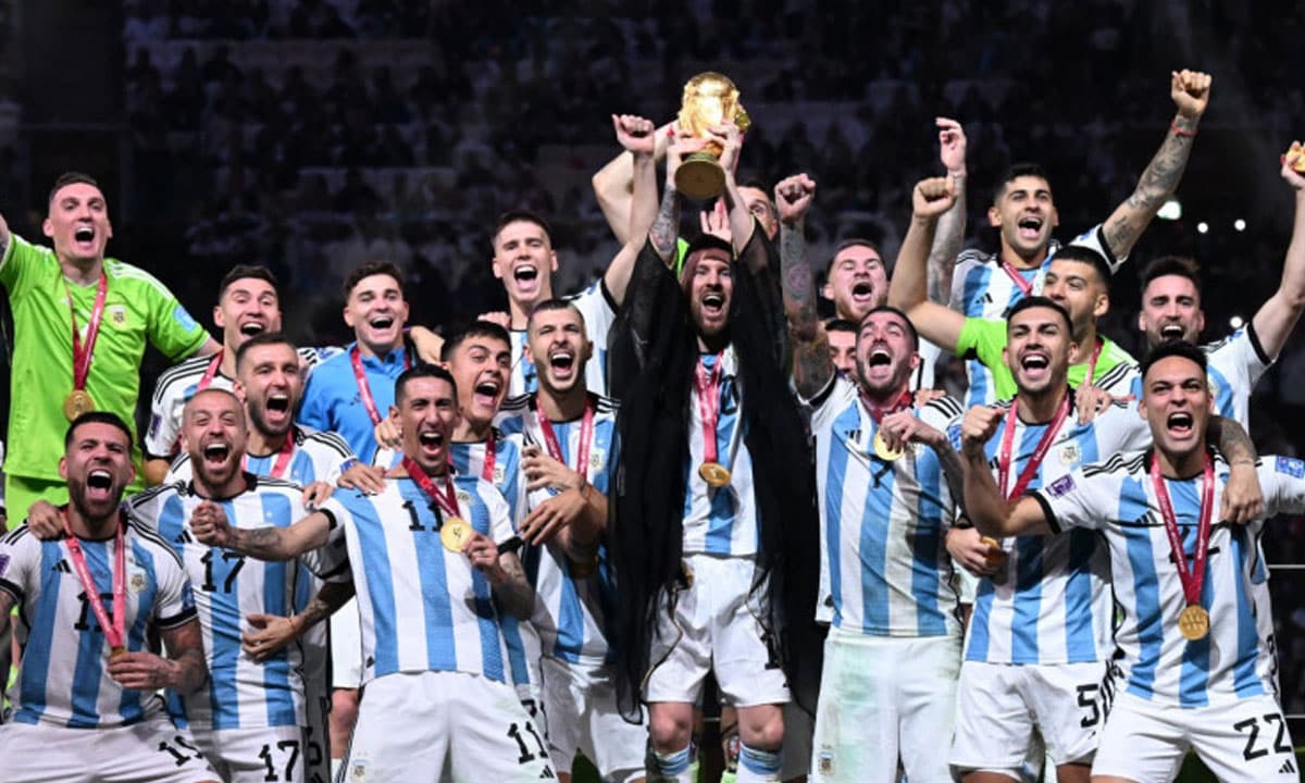 Mondial: l'Argentine de Messi, comme celles de Kempes et Maradona