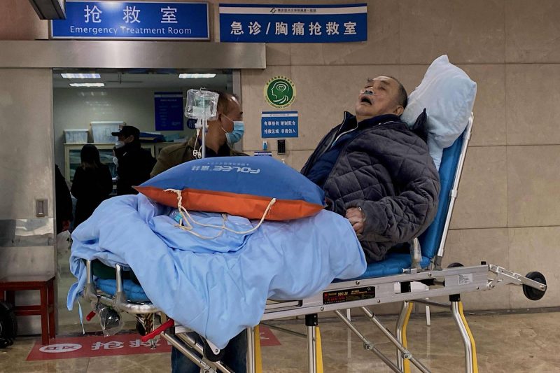 En Chine, un hôpital en première ligne face aux décès du Covid