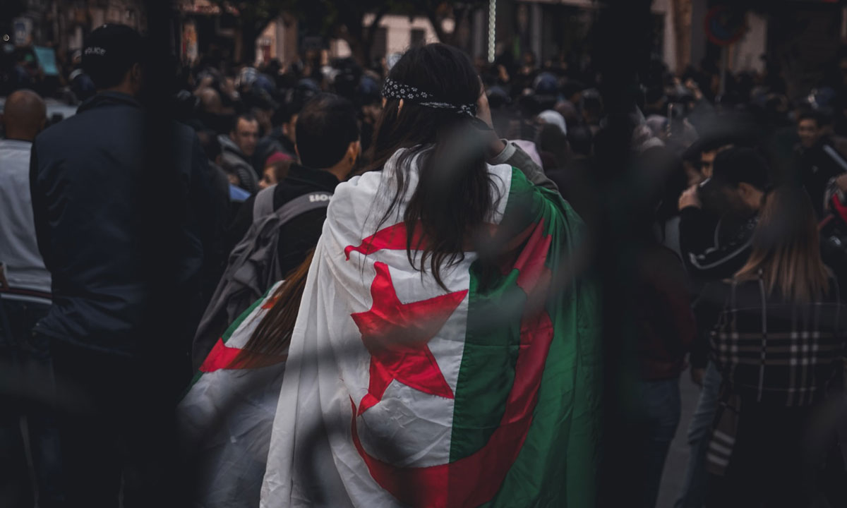 Algérie: les autorités dissolvent la principale ligue des droits humains