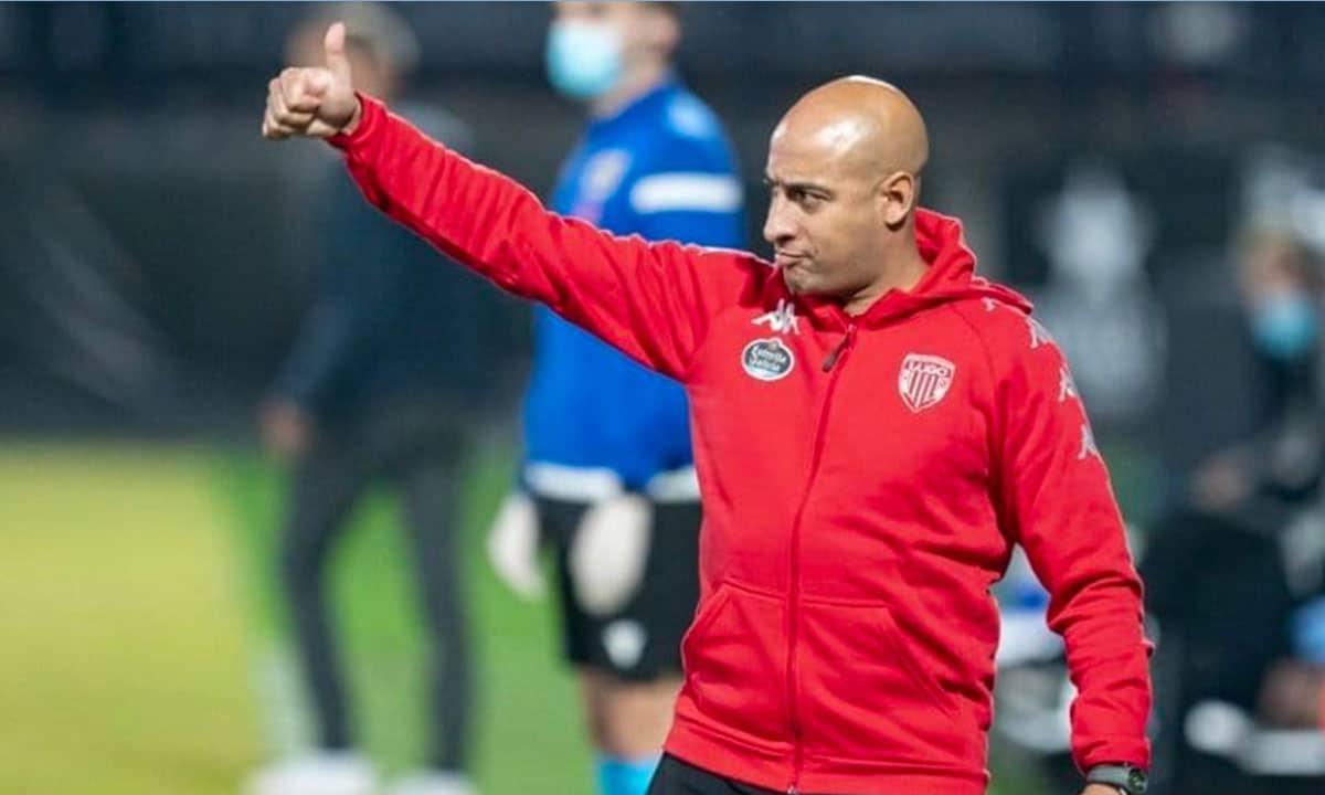 Mehdi Nafti succède à El Houcine Ammouta comme entraîneur du Wydad