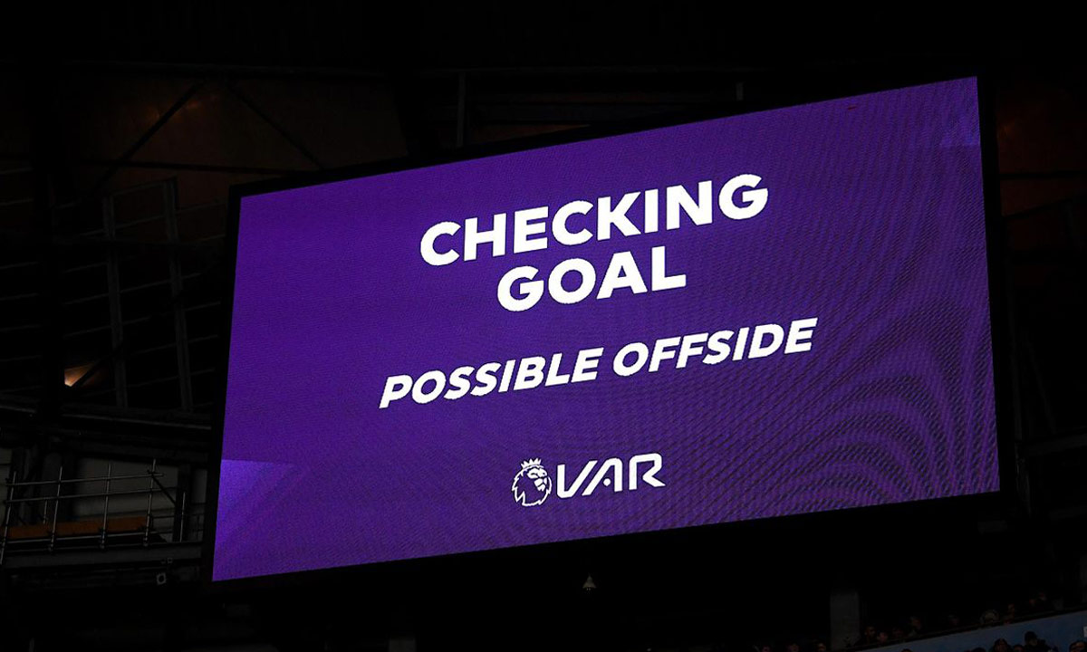 Mondial des clubs: les arbitres autorisés à expliquer les décisions de la VAR