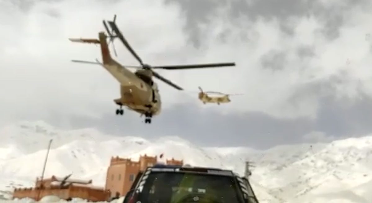 Vidéos. Chutes de neige: une femme enceinte évacuée par hélicoptère à Ouarzazate