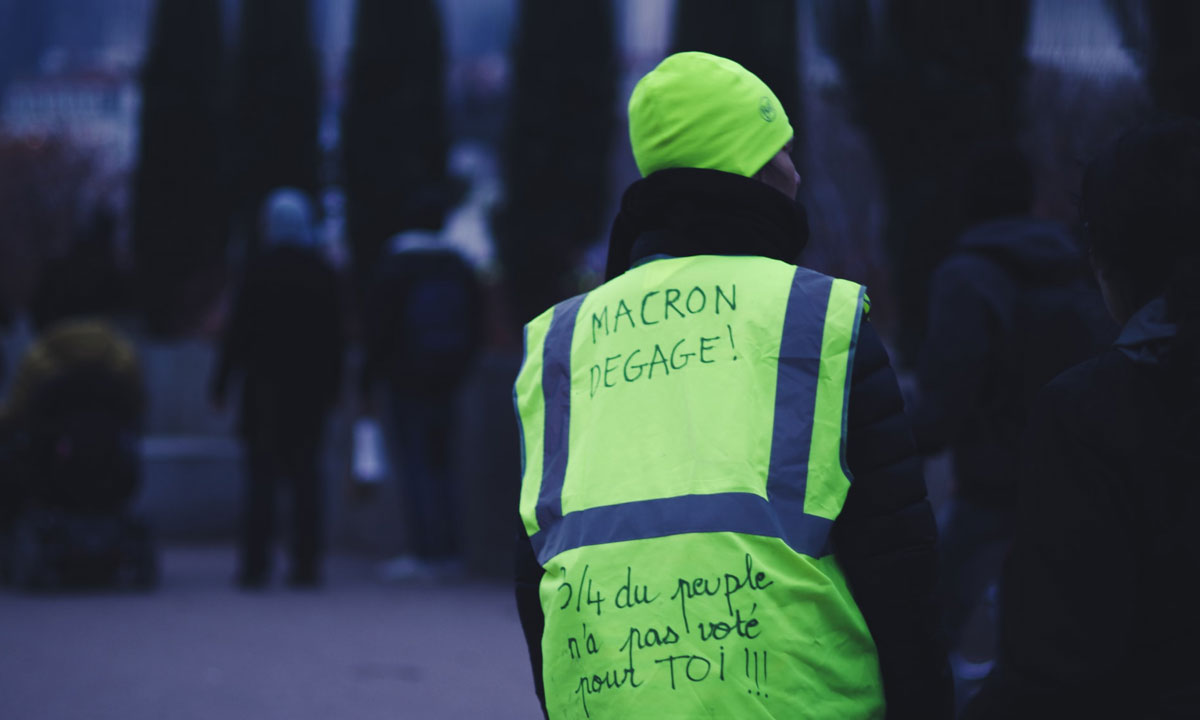 Macron perd deux points de popularité, à 34% d'opinion favorable, son pire score depuis mars 2020, selon un sondage