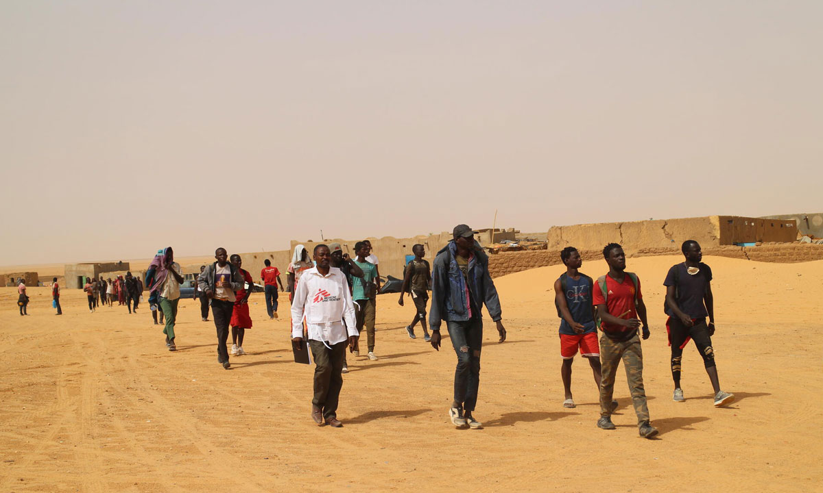 MSF dénonce "l'abandon" de milliers de migrants expulsés par l'Algérie à Assamaka dans le nord du Niger