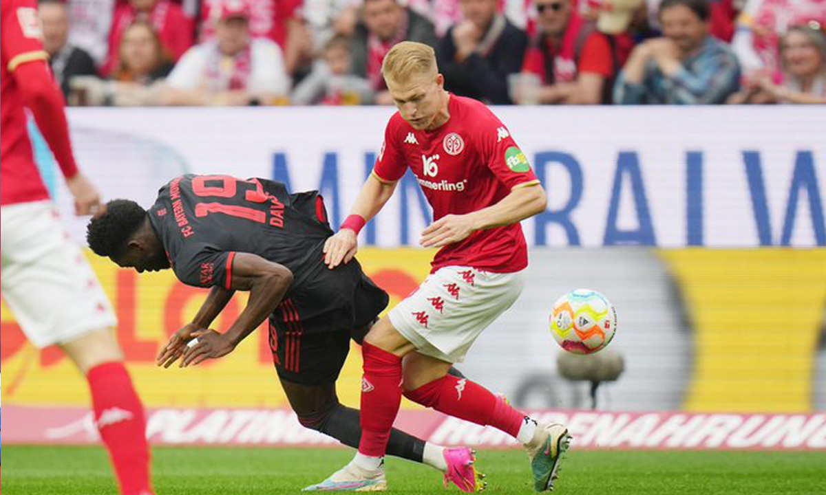 Allemagne: le Bayern Munich sombre à Mayence (3-1) et se met en danger en championnat