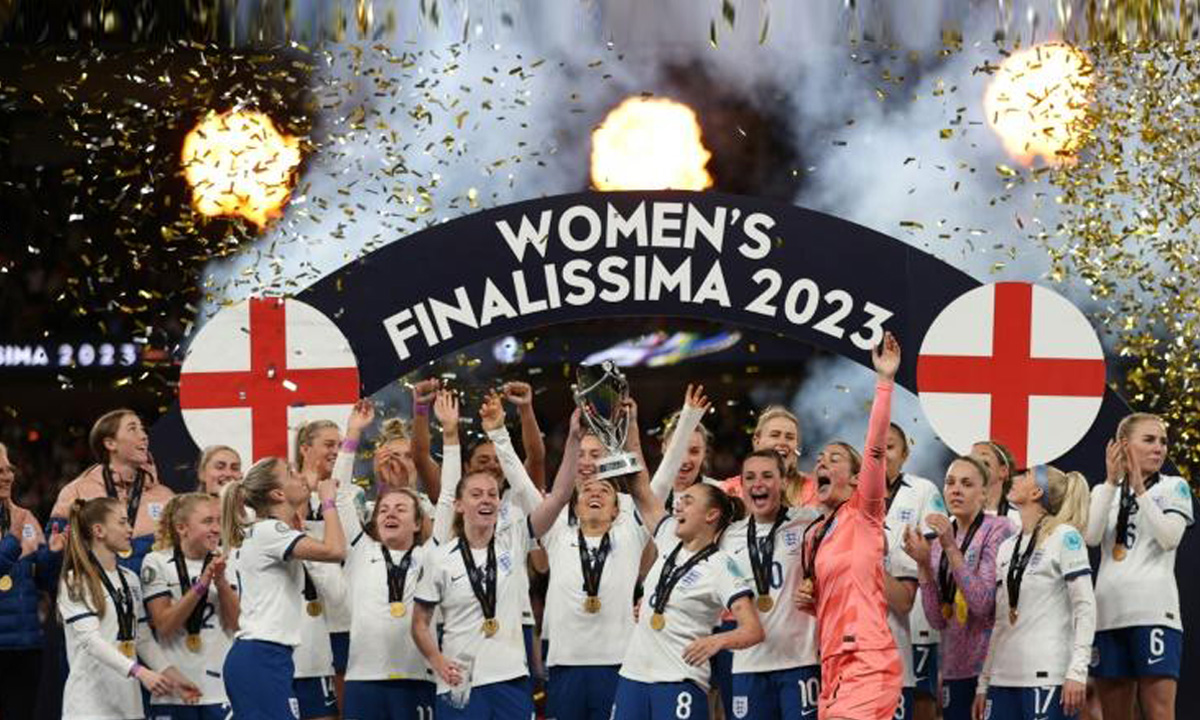 Foot: l'Angleterre remporte la Finalissima féminine en battant le Brésil 