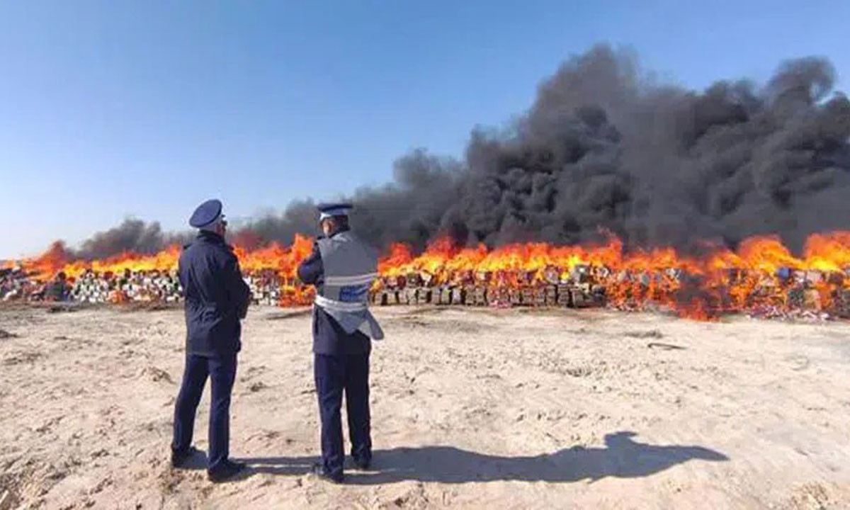 Dakhla: Destruction par incinération de plus de 3,4 tonnes de résine de cannabis et de produits de contrebande