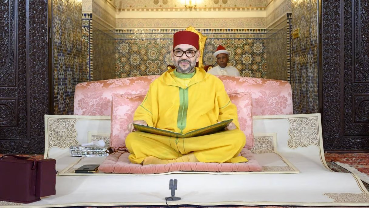 Le roi Mohammed VI préside à la mosquée Hassan II à Casablanca une veillée religieuse en commémoration de Laylat Al-Qadr bénie