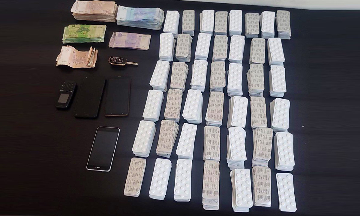Meknès: interpellation de trois individus pour possession et trafic de drogue et de psychotropes