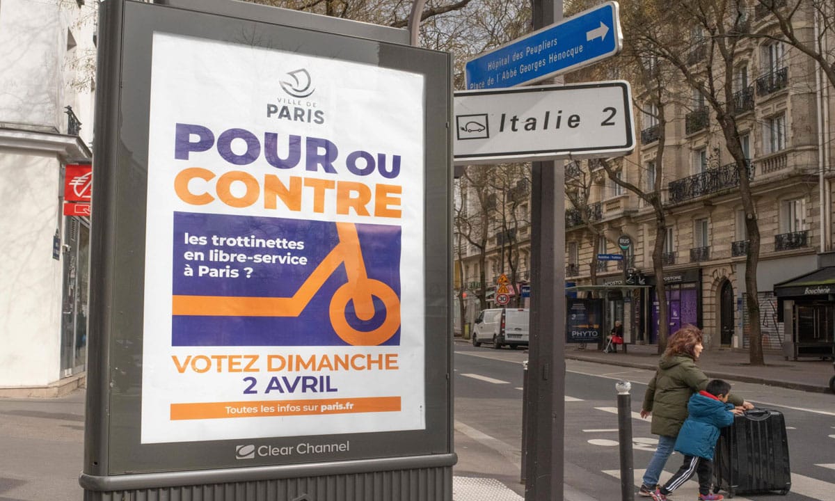 Trottinettes en libre-service: les Parisiens votent 