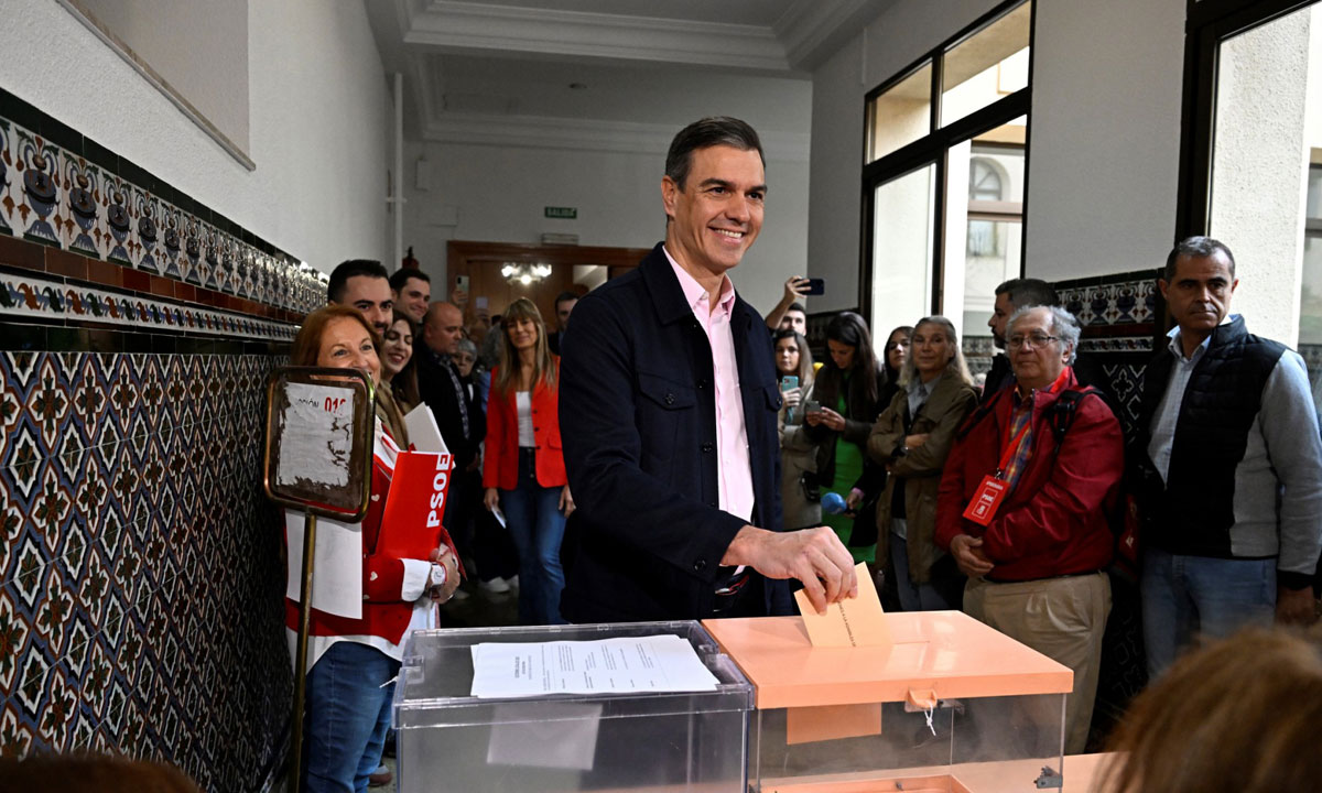 Elections locales et régionales en Espagne: Pedro Sanchez sur la défensive