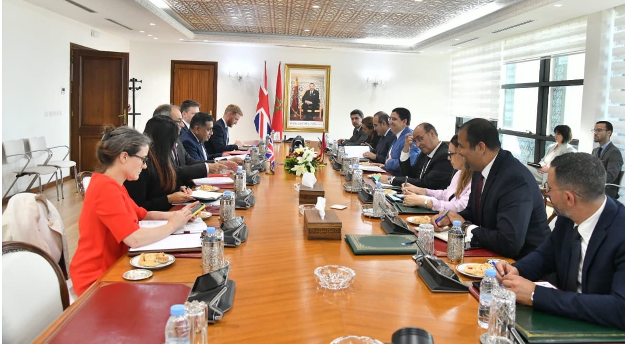 Nasser Bourita et le ministre d'Etat du Moyen-Orient, de l'Afrique du Nord, de l'Asie du Sud et des Nations Unies du Royaume-Uni, de Grande Bretagne et d'Irlande du Nord, Lord Ahmad de Wimbledon, ont co-présidé, mardi à Rabat, la 4ème session du Dialogue Stratégique entre les deux pays.