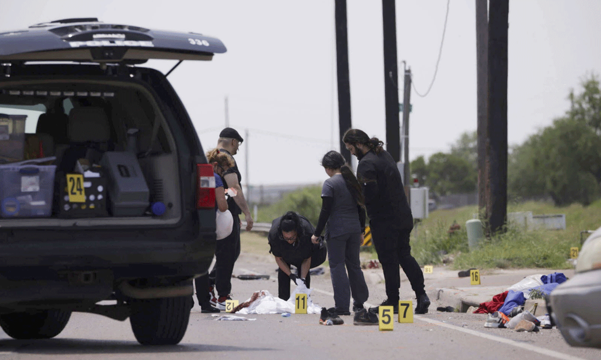 Sept personnes fauchées et tuées par un véhicule au Texas devant un centre accueillant des migrants