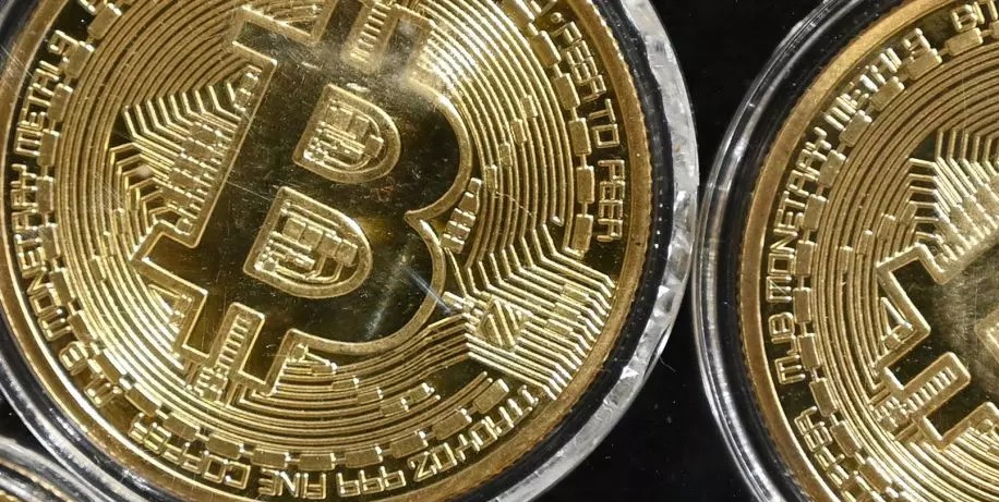 bitcoin , justice, cryptomonnaie,