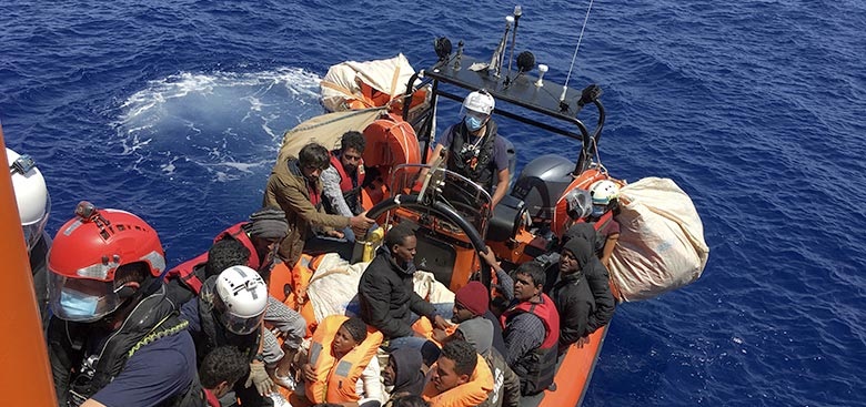 Ocean Viking, navire-ambulance, SOS Méditerranée, Marseille, Gambie , Sénégal, migrants, sauvetage 