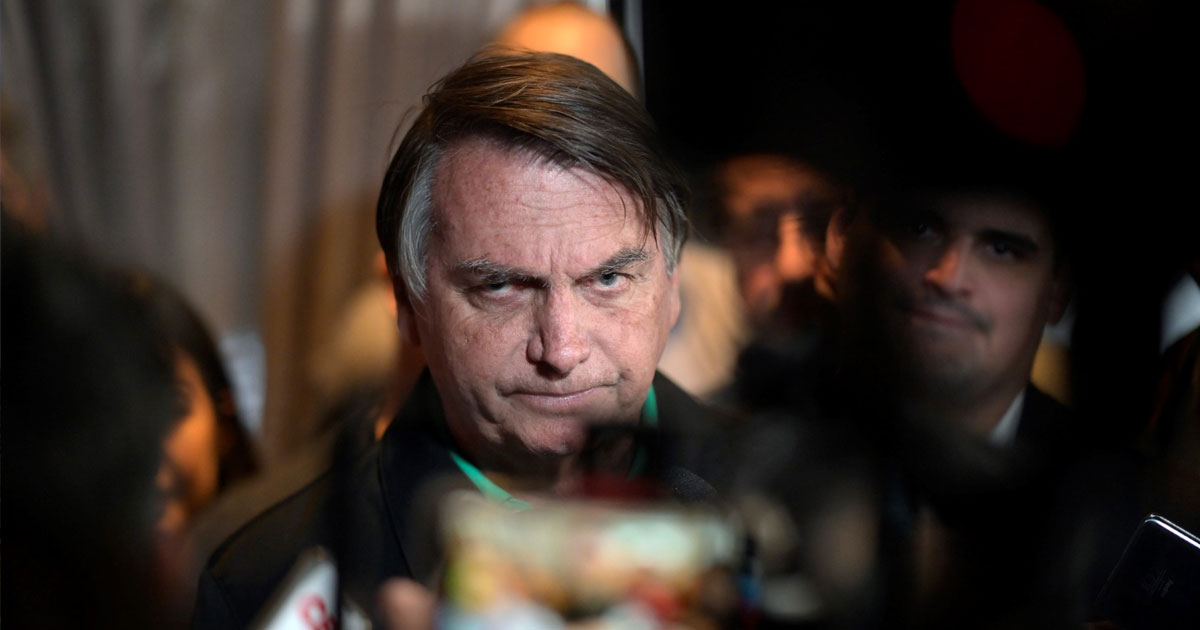 L'ex-président brésilien Bolsonaro condamné à huit ans d'inéligibilité (tribunal)