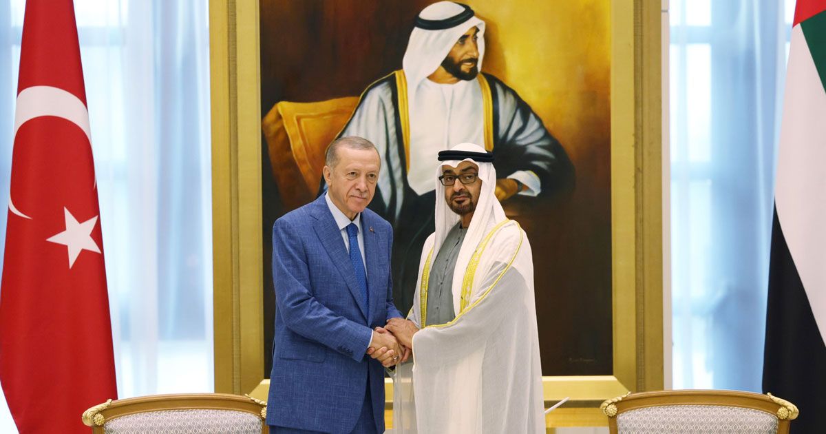 Aux Emirats, Erdogan signe des accords pour plus de 50 milliards de dollars