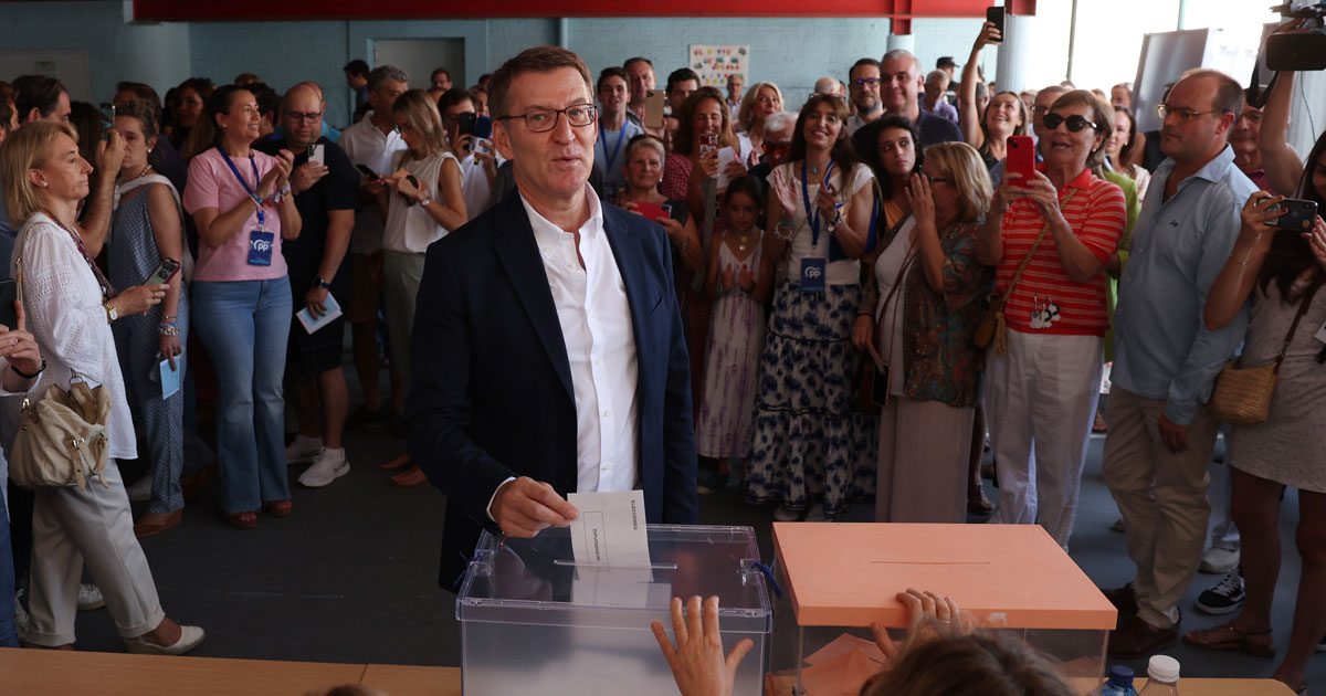 Législatives espagnoles: le PP en tête avec 135 sièges et le PSOE en obtient 123 avec 83% comptés