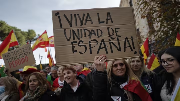Vox, Alberto Núñez Feijóo,Parti Populaire , Pedro Sánchez, Parti socialiste ouvrier espagnol, PSOE, 