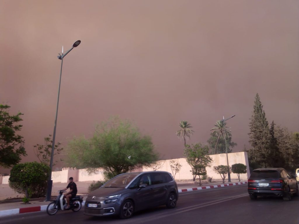  Tempête de sable à Marrakech: un quadragénaire meurt écrasé par un arbre 