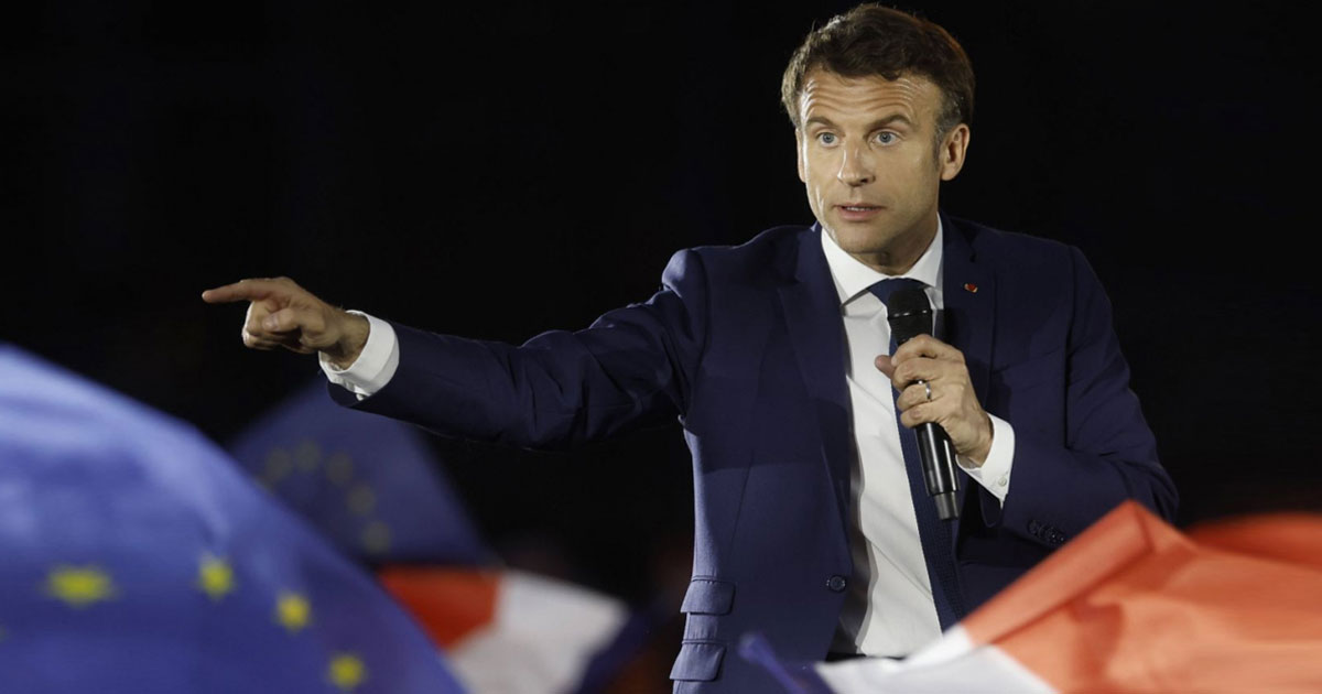 Macron: "nous devons réduire significativement l'immigration" (interview)