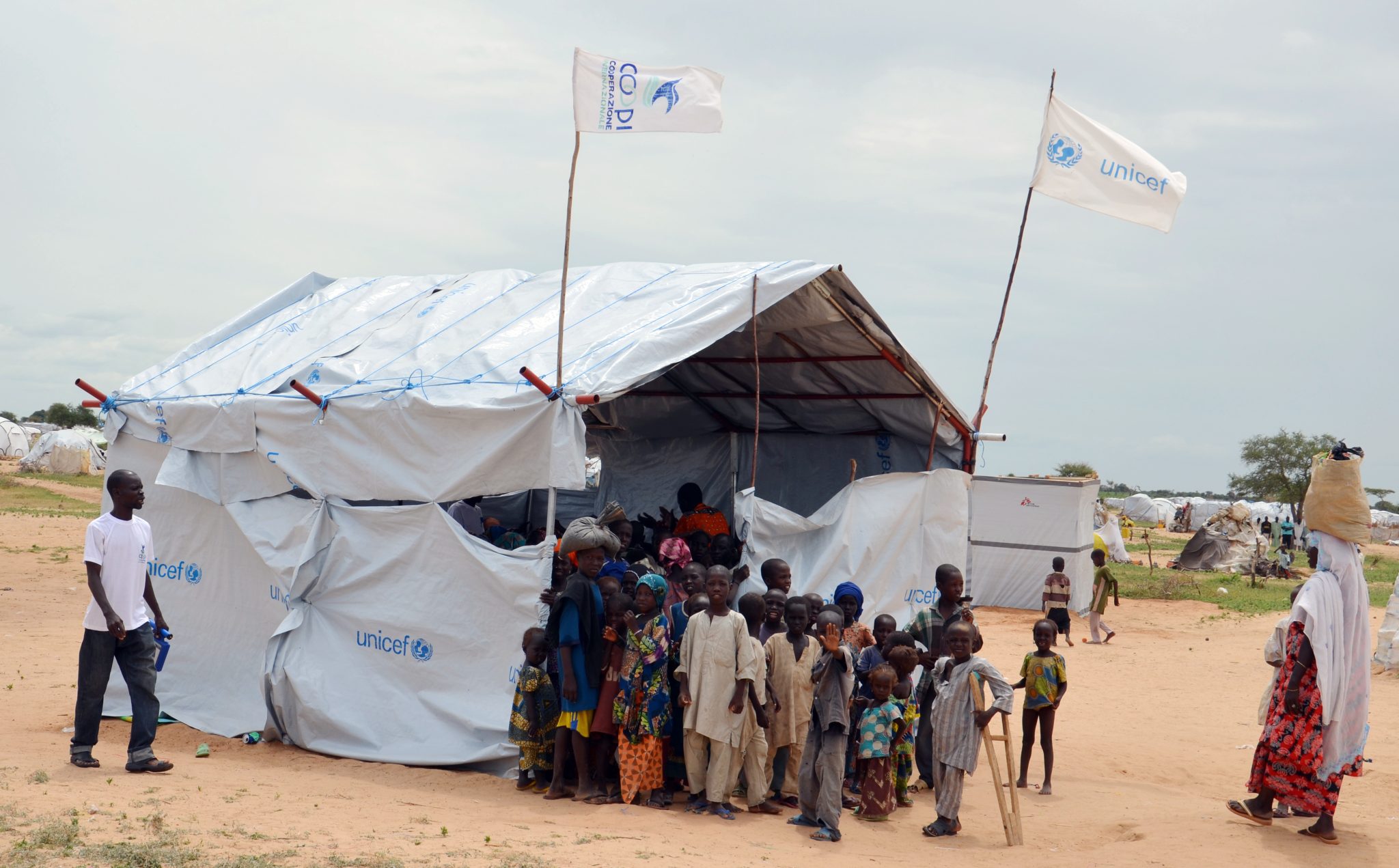 niger nigeria unrest islamists children refugee