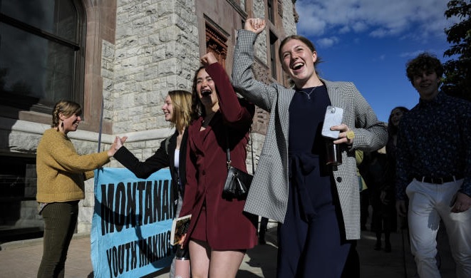 Une juge du Montana a donné raison lundi à des jeunes qui accusaient leur Etat d'enfreindre leur droit constitutionnel à un "environnement propre et sain"