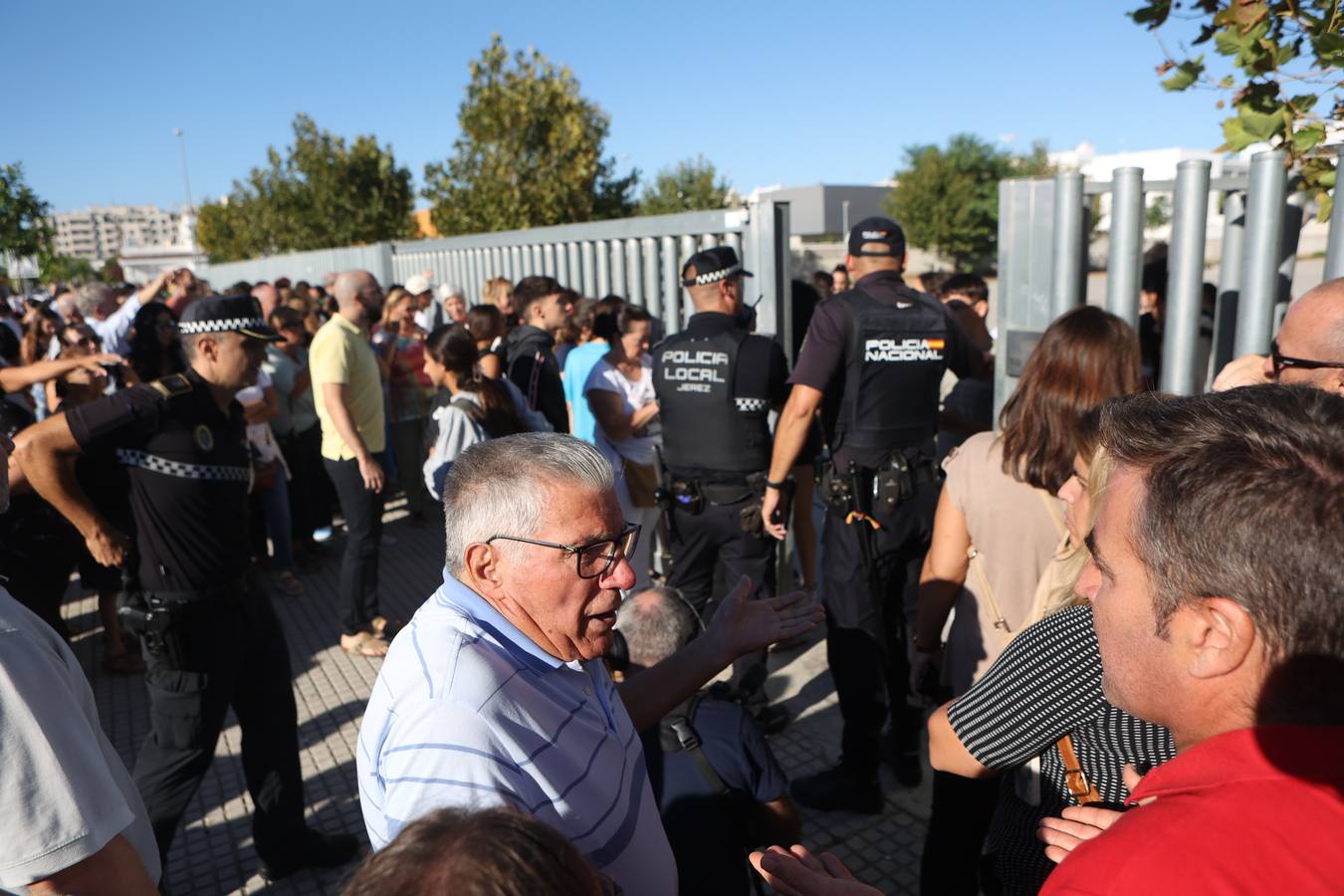 detenido un menor tras agredir con arma blanca a tres profesores y dos alumnos en un instituto de jerez (cádiz)