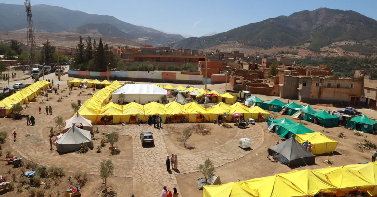 Séisme d'Al Haouz: La Fondation Mohammed V pour la Solidarité entame l’installation des tentes d’hébergement des populations affectées