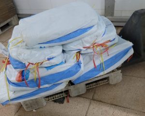 La cocaïne a été cachée dans une cargaison de poisson congelé dans un entrepôt à Casablanca © DGSN