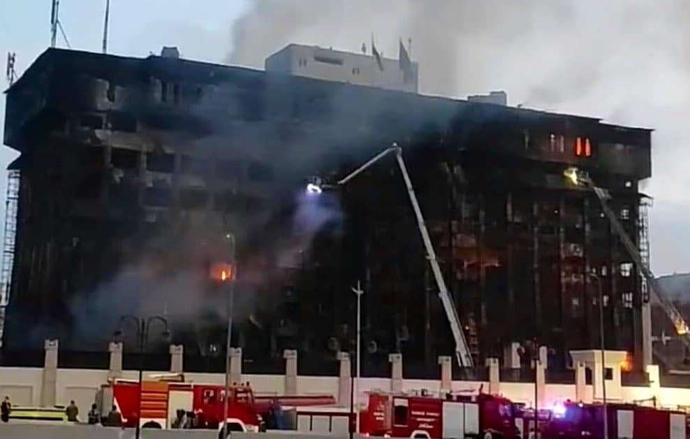 egypte incendie qg police blesses