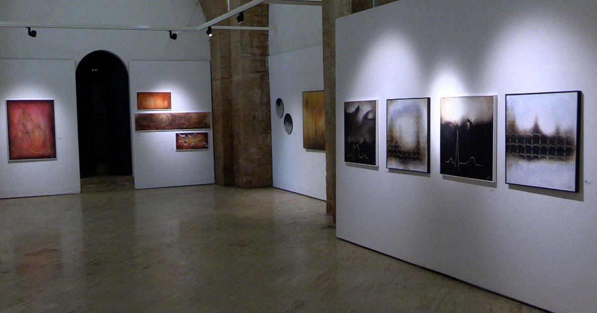 Le Musée du Patrimoine Immatériel à la place de Jemâa El Fna aux couleurs de l’exposition « Saladi, l’Alchimiste »