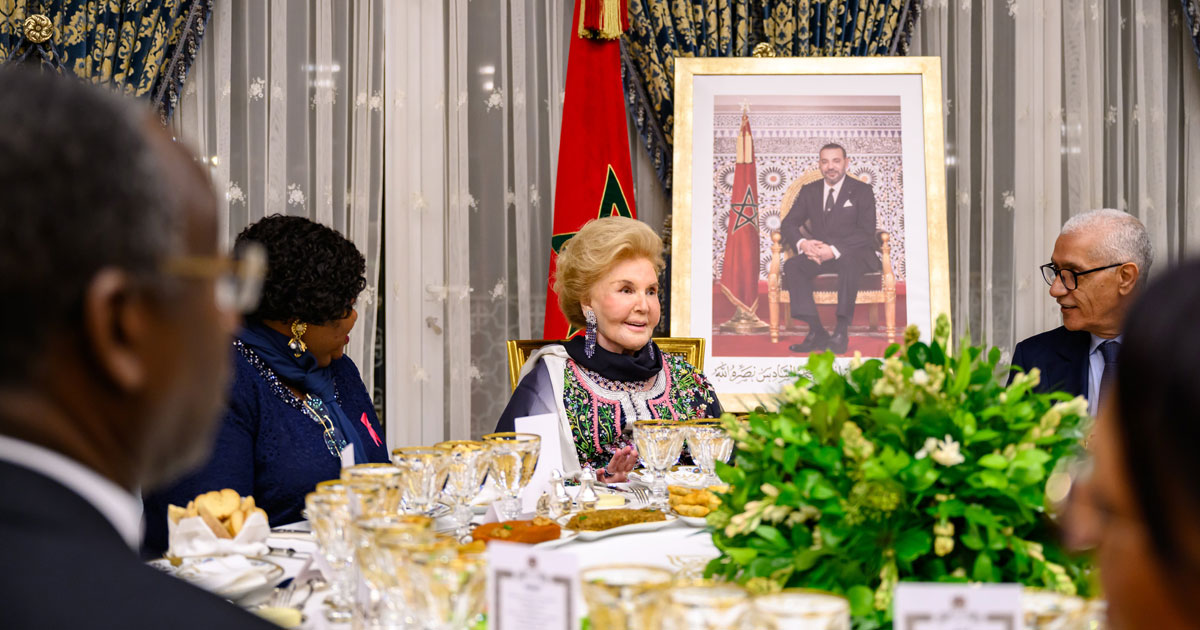 SM le Roi offre un dîner en l'honneur des participants à la 10è AG de l'Union africaine des aveugles, présidé par Son Altesse la Princesse Lalla Lamia Essolh