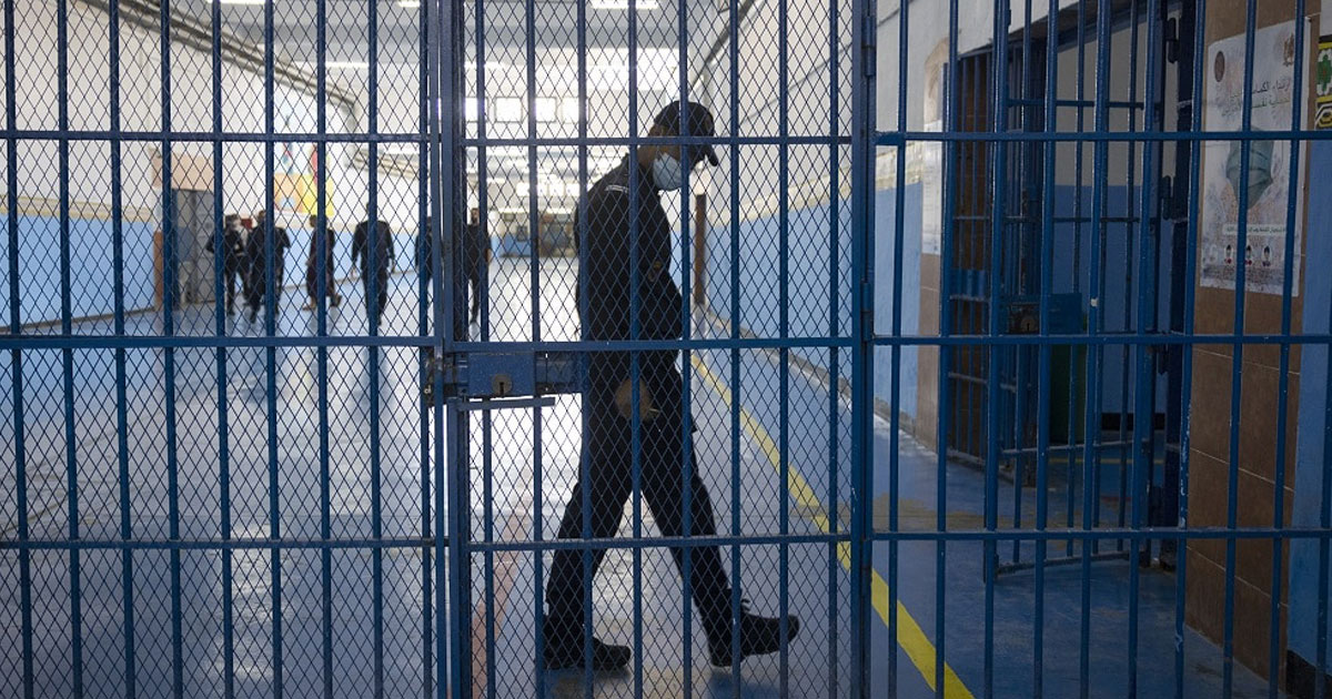 Pédophilie: une victime mineure condamnée pour "homosexualité", la Toile s'indigne