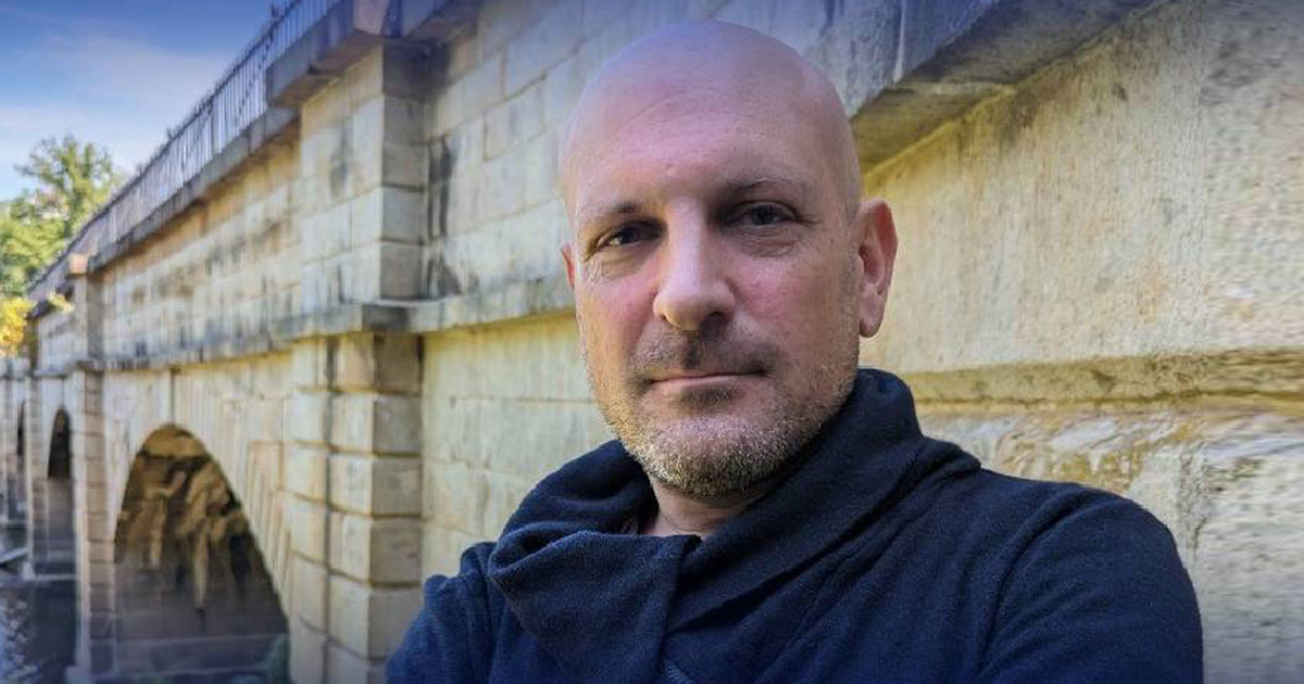 Le responsable des transferts d'armes au Département d'Etat américain Josh Paul démissionne en protestation contre la livraison d’armes à Israël