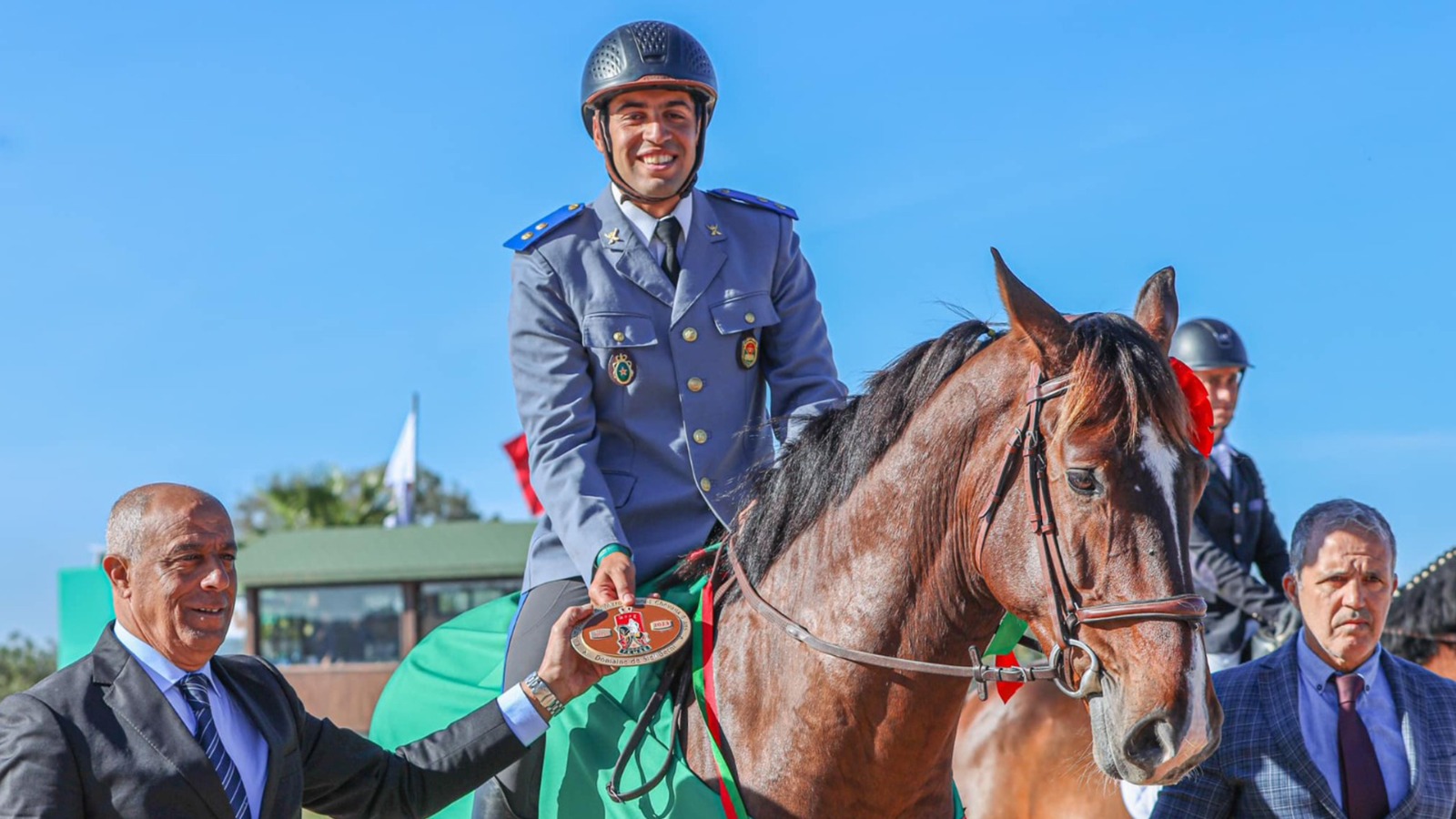 Le lieutenant Adam Rharbal, montant le cheval "Obrigado" © Fédération Royale Marocaine des Sports Equestres