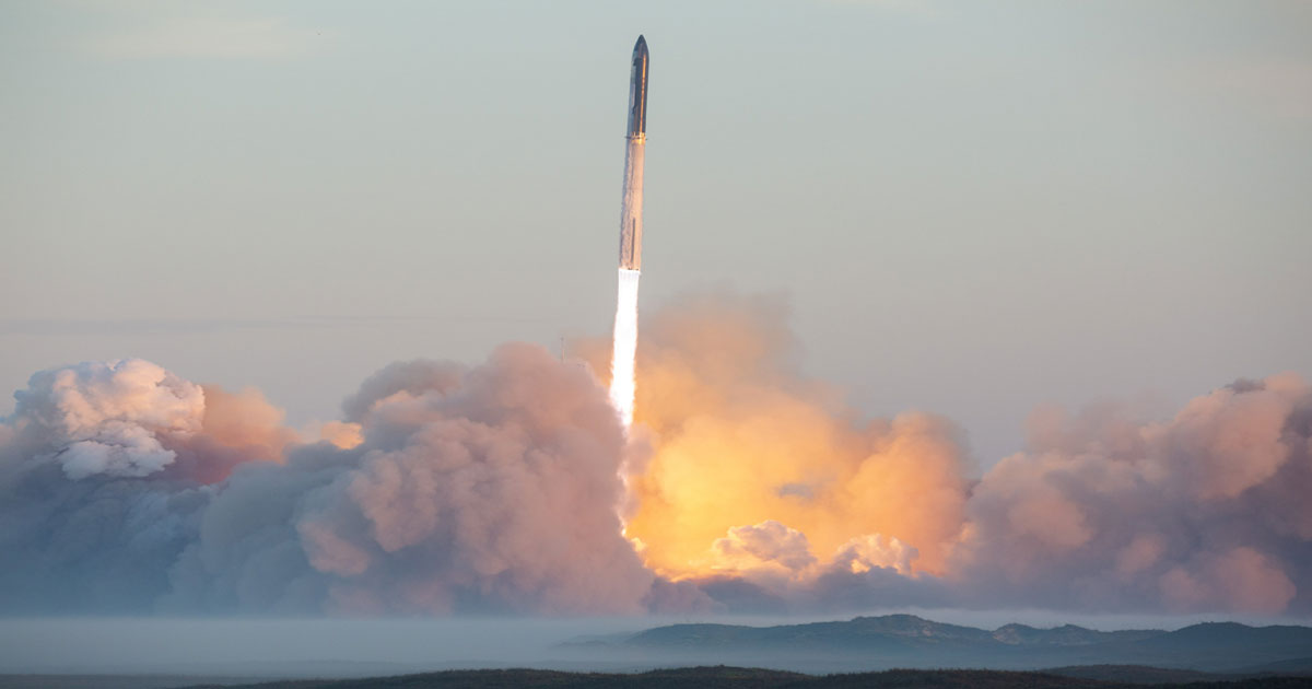 Les deux étages de la fusée Starship ont explosé après leur séparation (Space X)