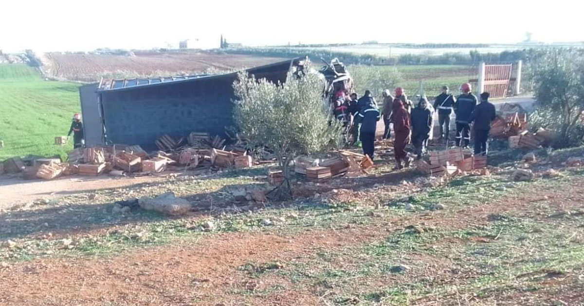 El Hajeb : un camion se renverse, 10 ouvriers agricoles morts