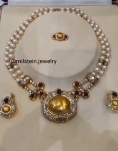 La collection de la maison Chaumet offert par feu Hassan II à la reine Fabiola de Belgique / DR