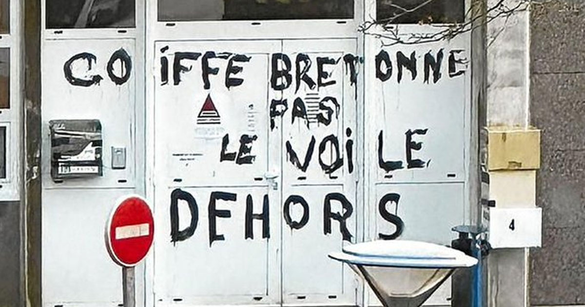 Islamphobie: des tags anti-musulmans sur la mosquée de Guingamp en France