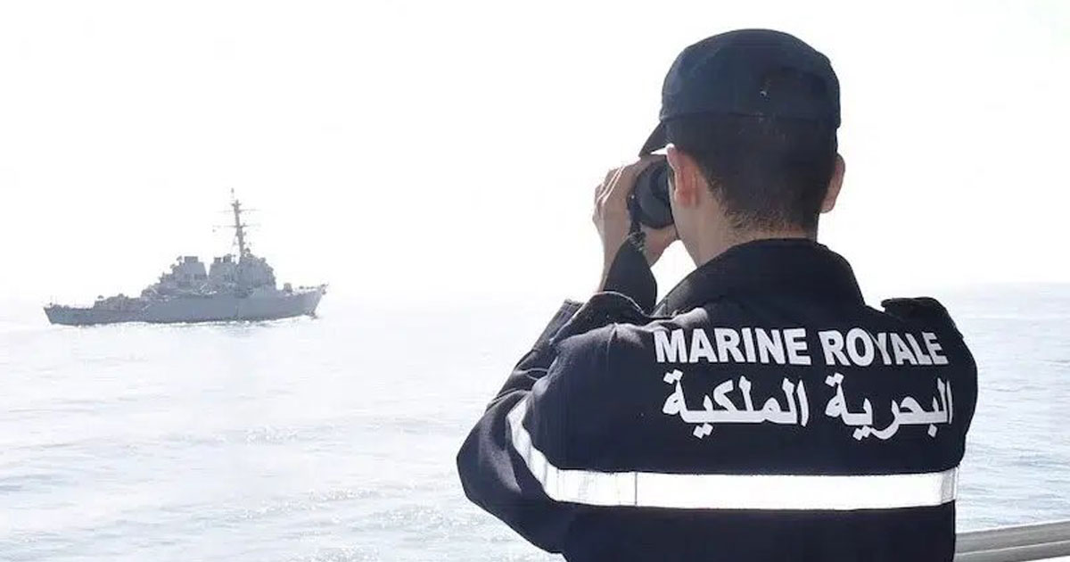 Tarfaya: la Marine royale porte assistance à 56 migrants