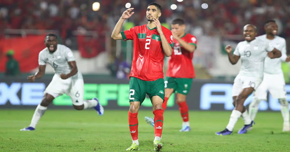 La réaction d'Achraf Hakimi après son penalty raté.