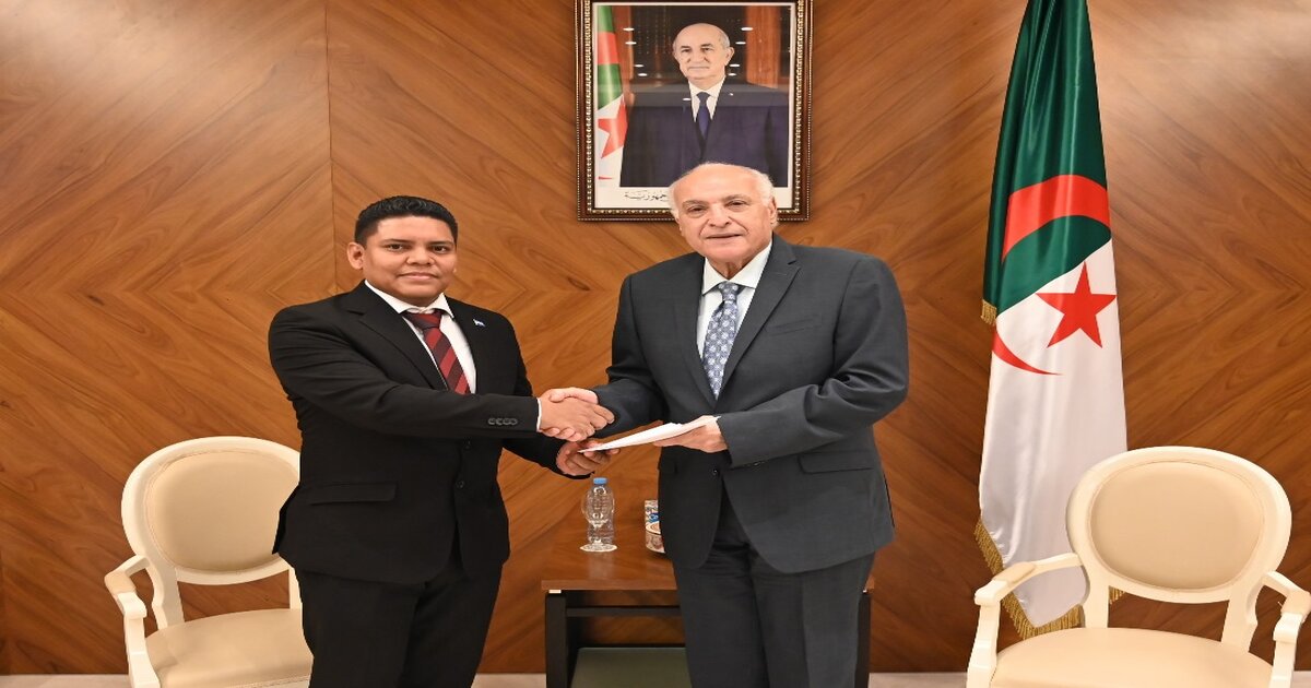 Carlos Eduardo Díaz Moreira, ambassadeur du Nicargua reçu début janvier par le ministre algérien des Affaires étrangères.