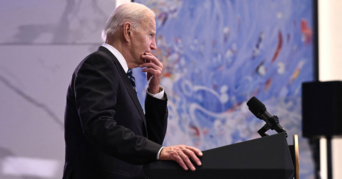 La cote de popularité de Biden atteint un nouveau plus bas (sondage)