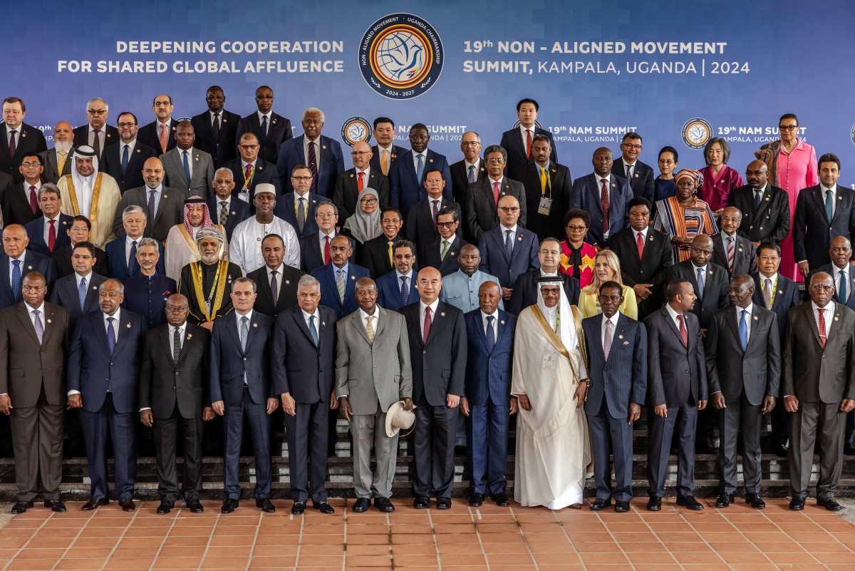 Participation du Maroc au 19ème Sommet des Chefs d’Etat et de Gouvernement du Mouvement des non-alignés (MNA) et au 3ème Sommet du G77+la Chine, qui se tiennent à Kampala en Ouganda, respectivement les 19 et 20 janvier et du 21 au 23 janvier.