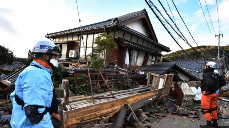 seismes japon morts degets materiels