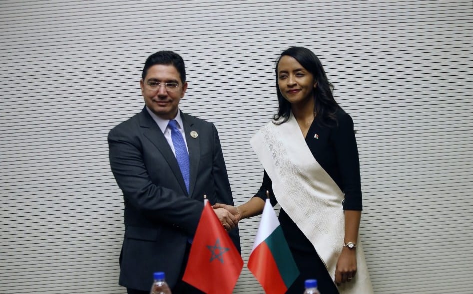 M. Bourita s’est entretenu à Addis-Abeba, avec la ministre des Affaires Étrangères de la République de Madagascar, Mme Rasata Rafaravavitafika.